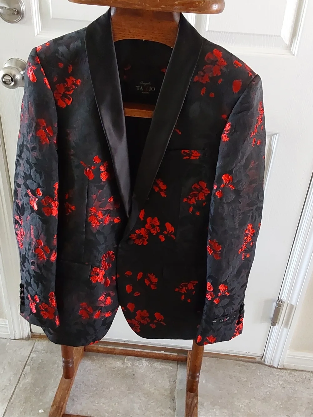 NWOT Bespoke Tazzio Men's‎ Floral Jacquard Blazer in size Medium